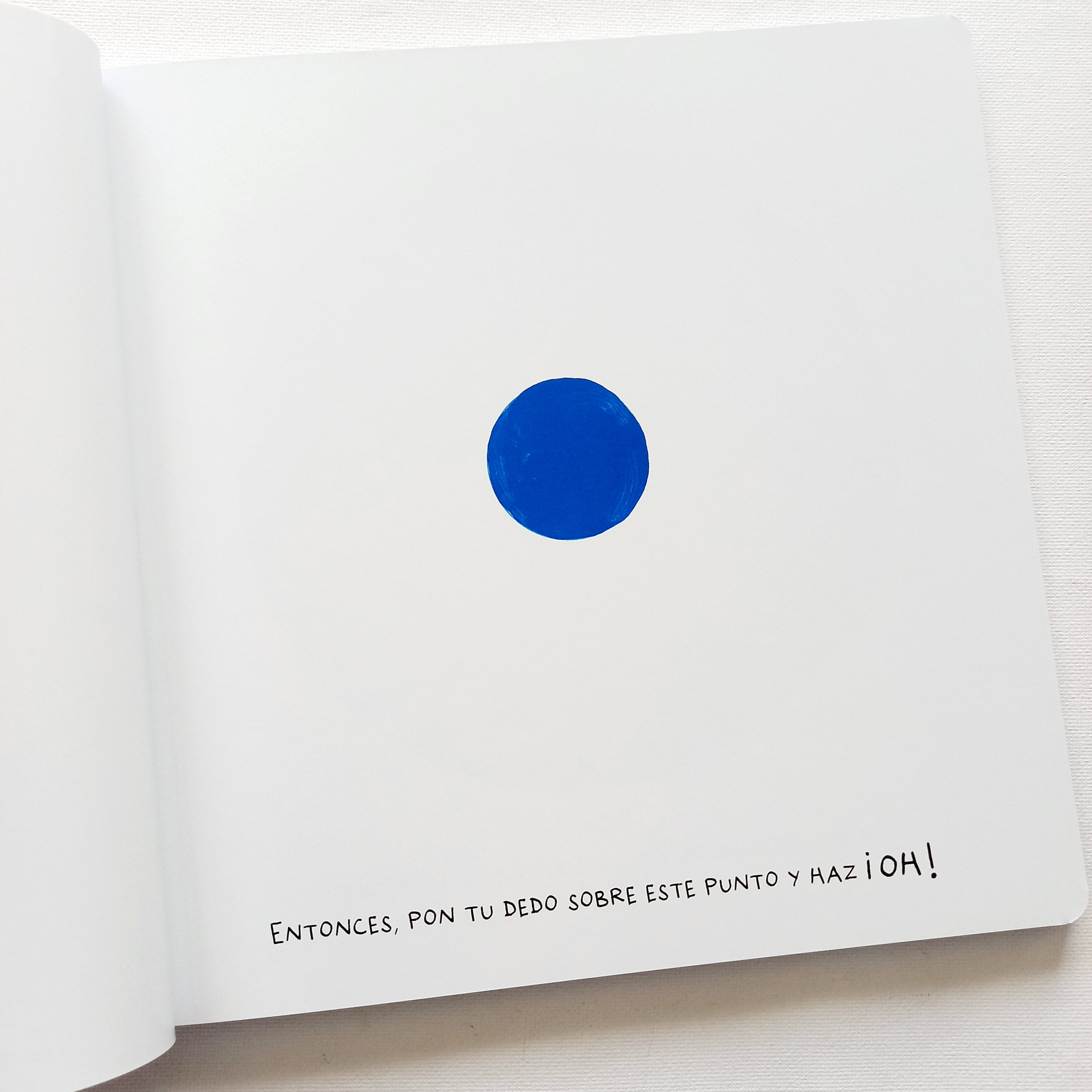Oh! Un libro que hace ruido Oh! Un libro que hace ruido